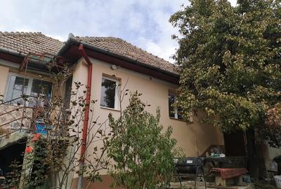 Casă cu 2 camere cu Teren 2040 Mp în Rediu - 2