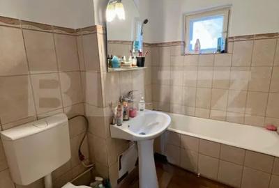 Apartament cu 2 camere decomandat în Rovine - 4