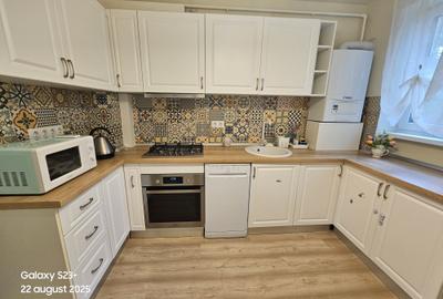 Apartament cu 2 camere decomandat în Săsar