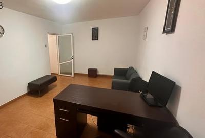 Apartament cu 4 camere decomandat în E3