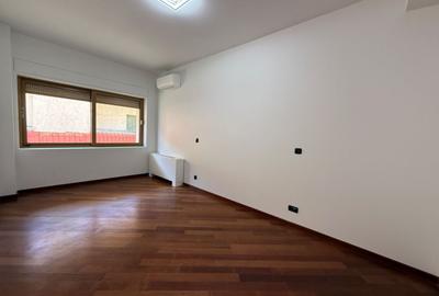 Apartament cu 5 camere în Primăverii - 15