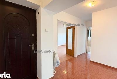 Apartament cu 3 camere decomandat în Centrul Civic