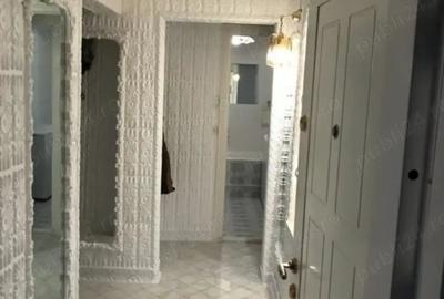 Apartament cu 3 camere decomandat în Luncă