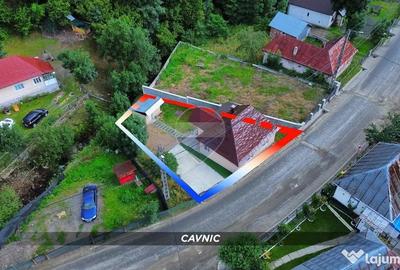 Casă cu 3 camere cu Teren 363 Mp în Central
