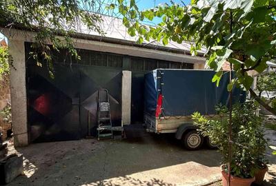 Casă cu 4 camere cu Teren 1000 Mp în Smârdan