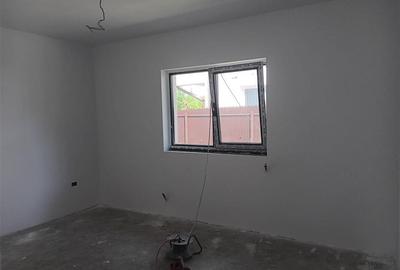 Casă cu 4 camere cu Canalizare în Bârnova - 10