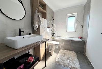 Duplex cu 5 camere cu Canalizare în Utvin - 13