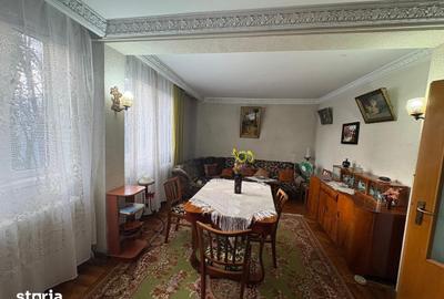 Apartament cu 2 camere decomandat, mobilat în Titan