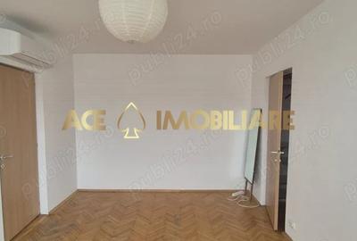 Apartament cu 3 camere decomandat în Dristor