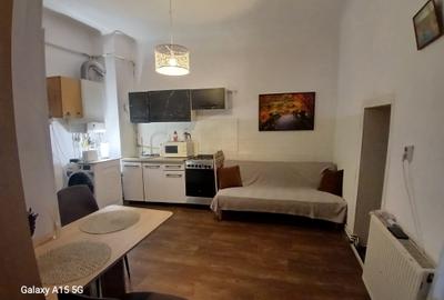 Apartament cu 2 camere circular în Central - 1