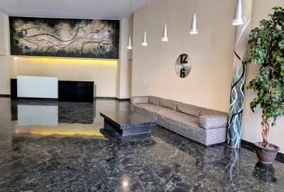 Penthouse cu 4 camere decomandat în Herăstrău