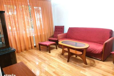 Apartament cu 2 camere decomandat în Titan