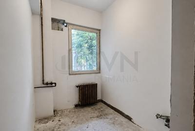 Apartament cu 2 camere decomandat în Calea Victoriei