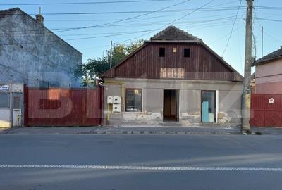 Casă individuală cu 3 camere cu Teren 511 Mp în Târnăveni