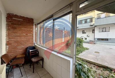 Apartament cu 3 camere decomandat în 1 Mai