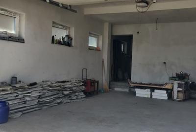 Casă cu 5 camere cu Teren 500 Mp în Chinteni