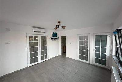 Spațiu comercial, de 90 mp, în Sud - 3