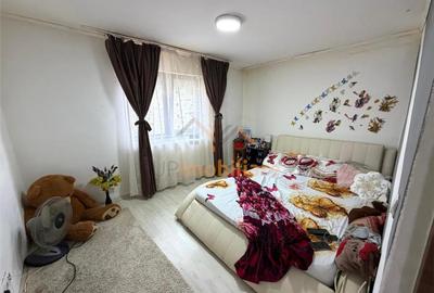 Casă cu 3 camere cu Teren 550 Mp în Central