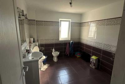 Casă cu 3 camere în Florești - 8