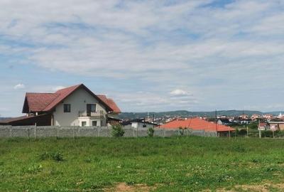 Teren intravilan de 750 mp, în Cihei - 2