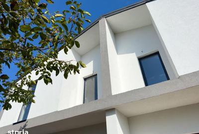 Casă cu 4 camere cu Teren 300 Mp în Jucu