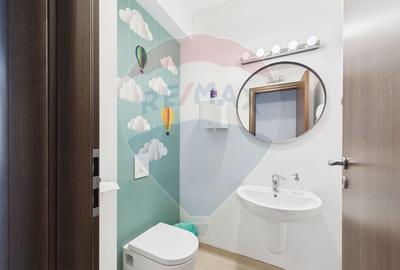 Spațiu comercial, de 380 mp, în P-ța Unirii - 8
