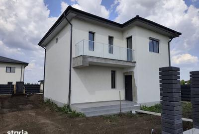 Casă cu 4 camere cu Teren 340 Mp în Joița - 9
