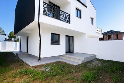 Casă cu 4 camere cu Teren 100 Mp în Tunari