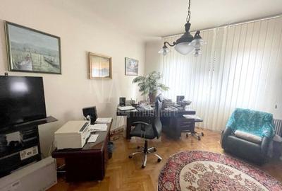 Casă individuală cu 7 camere cu Canalizare în Andrei Mureșanu - 4