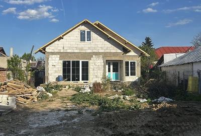 Casă cu 4 camere în Exterior Vest - 5