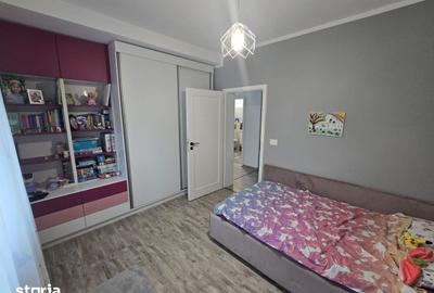 Casă cu 3 camere semidecomandat cu Canalizare în Moșnița Nouă - 2