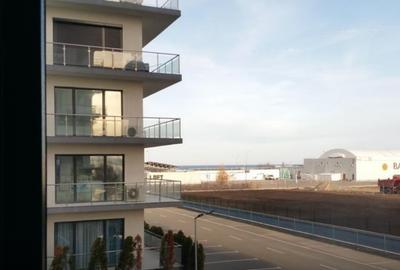 Apartament cu 3 camere decomandat, mobilat în Exterior Nord