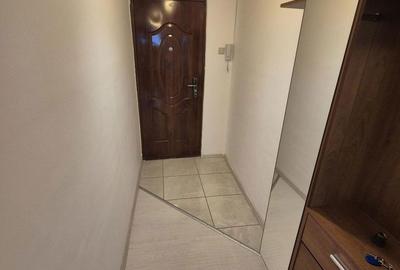 Apartament cu 2 camere decomandat în Micro 19