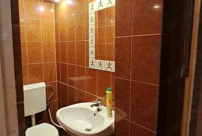 Apartament cu 3 camere decomandat în Crângași