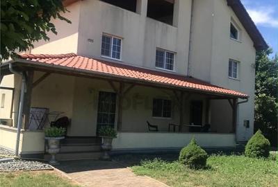 Casă cu 4 camere în Cenad