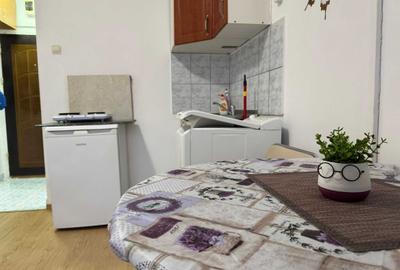 Garsonieră nedecomandată în Soarelui - 2