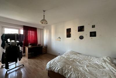 Apartament cu 4 camere decomandat, mobilat în Între Lacuri - 2