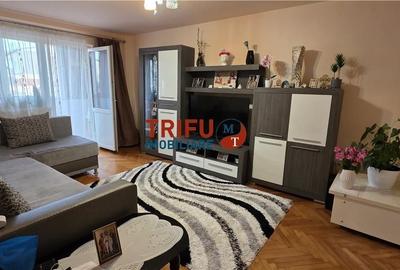 Apartament cu 3 camere decomandat în Cetate