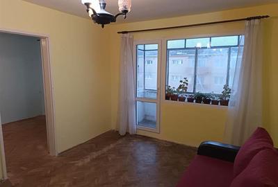 Apartament cu 2 camere semidecomandat în Astra