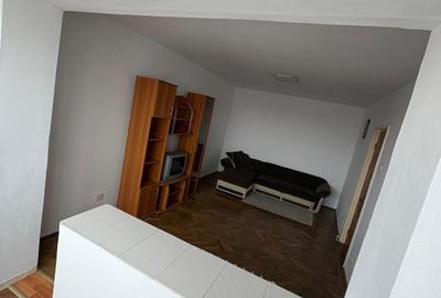 Apartament cu 2 camere decomandat, mobilat în Titan