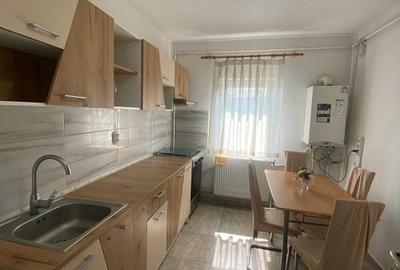 Apartament cu 2 camere semidecomandat în Gară