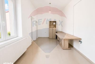 Apartament cu 4 camere în Centrul Istoric