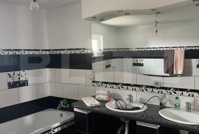 Casă cu 4 camere cu Teren 1000 Mp în Dumbrăveni