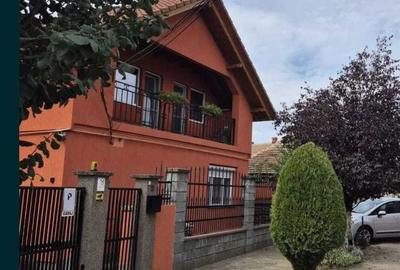 Casă cu 4 camere cu Teren 180 Mp în Vladimirescu