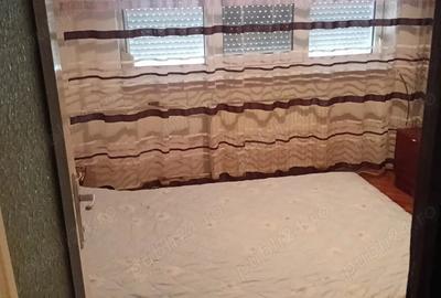 Apartament cu 4 camere semidecomandat în Dacia
