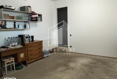 Casă cu 4 camere semidecomandat cu Teren 718 Mp în Poiana Mare