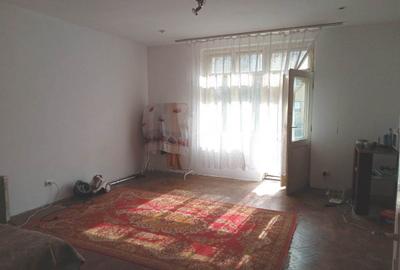 Apartament cu 2 camere semidecomandat în Central - 2