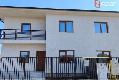 Duplex cu 4 camere cu Canalizare în Sânnicolau Mare - 1