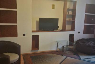 Apartament cu 3 camere decomandat în 13 Septembrie - 1