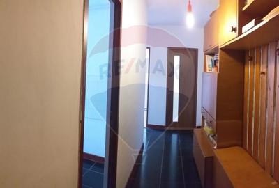 Apartament cu 2 camere decomandat în Central - 1